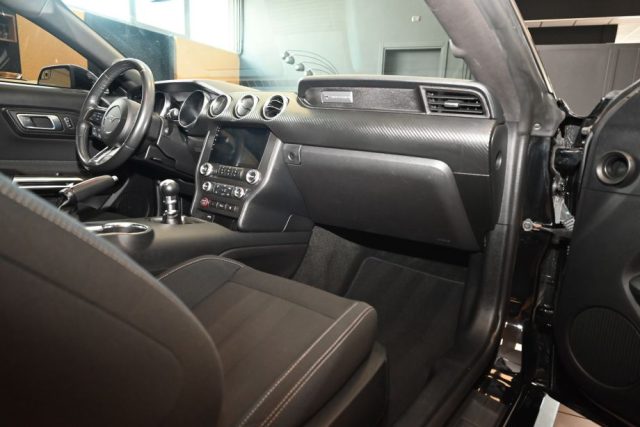 FORD Mustang usata 38