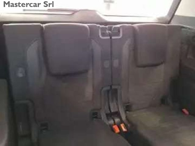 VOLKSWAGEN Touran usata, con ESP