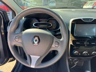 RENAULT Clio usata, con Controllo automatico clima