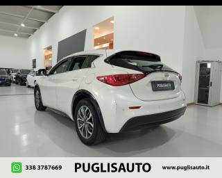 INFINITI Q30 usata, con Autoradio