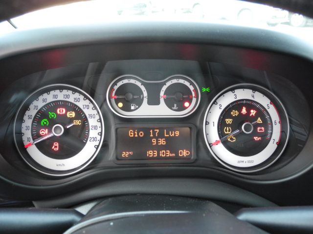 FIAT 500L usata, con USB