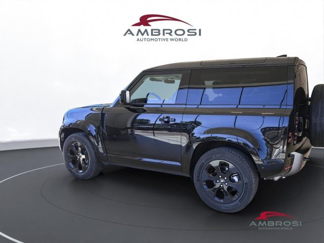 LAND ROVER Defender usata 3