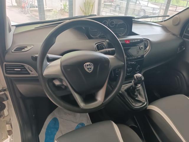 LANCIA Ypsilon usata, con Sedile posteriore sdoppiato