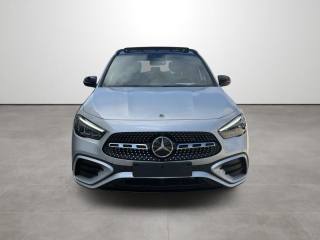 MERCEDES-BENZ GLA 200 usata, con Airbag