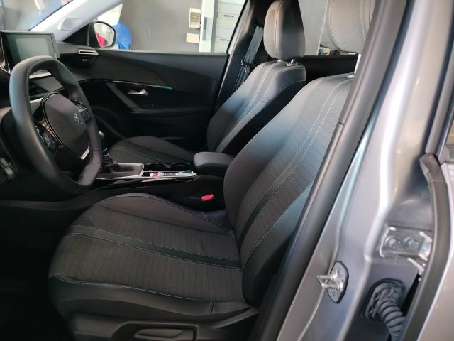 PEUGEOT 2008 usata, con Autoradio digitale