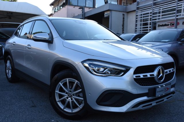 MERCEDES-BENZ GLA 200 usata, con Airbag