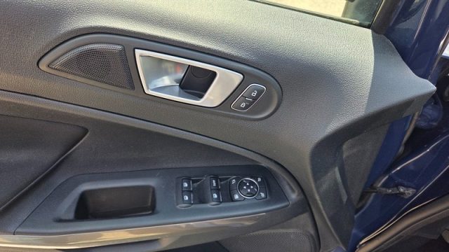 FORD EcoSport usata, con Autoradio digitale