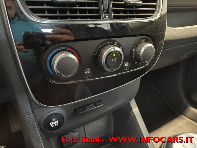RENAULT Clio usata, con Sistema di navigazione