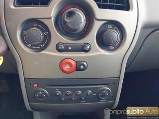 RENAULT Modus usata 16