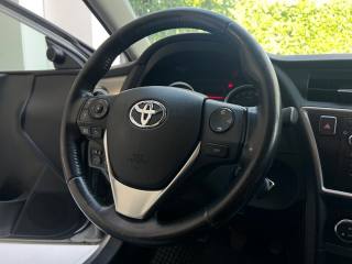 TOYOTA Auris usata 28