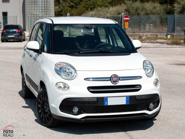 FIAT 500L usata, con USB