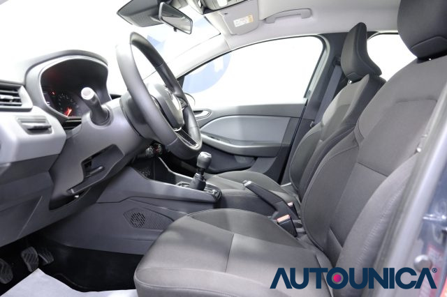 RENAULT Clio usata, con Sensori di parcheggio anteriori
