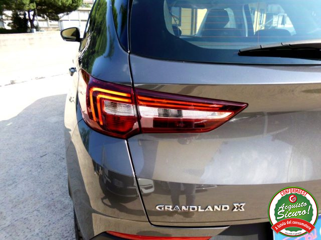 OPEL Grandland X usata, con Sensori di parcheggio anteriori