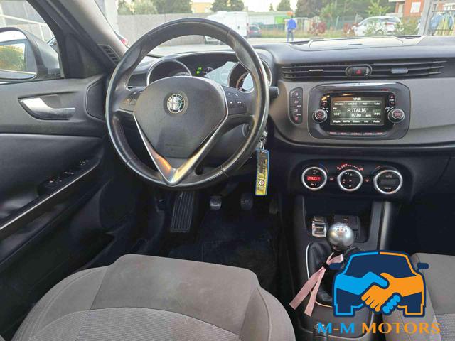 ALFA ROMEO Giulietta usata, con Autoradio