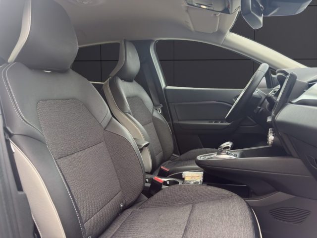 RENAULT Captur usata, con Autoradio digitale