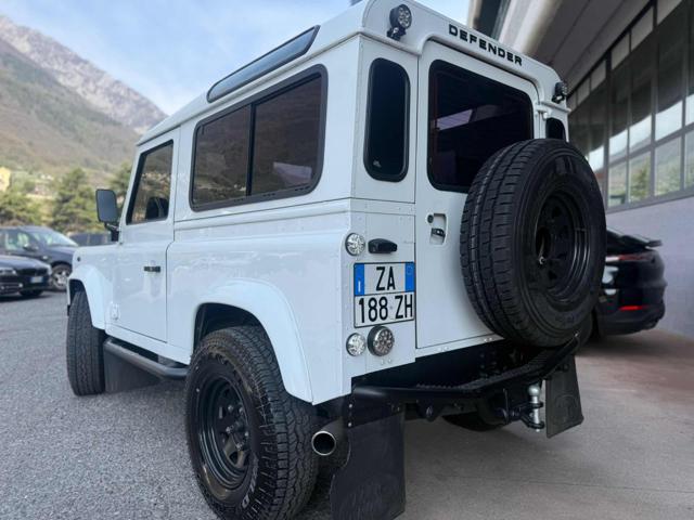 LAND ROVER Defender usata 5