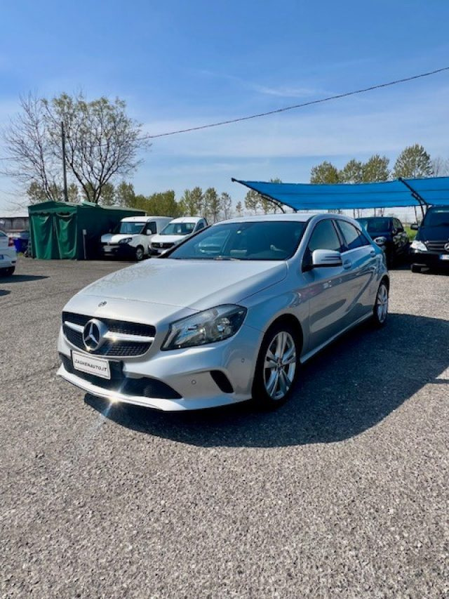 MERCEDES-BENZ A 200 usata, con Airbag