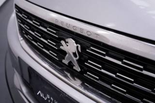 PEUGEOT 308 usata, con Sensori di parcheggio posteriori