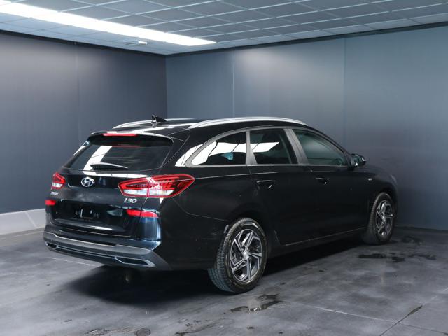 HYUNDAI i30 usata, con Airbag laterali