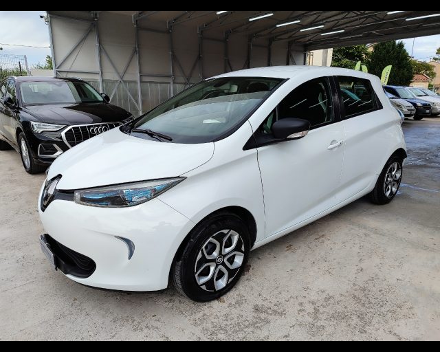 RENAULT ZOE usata, con Autoradio
