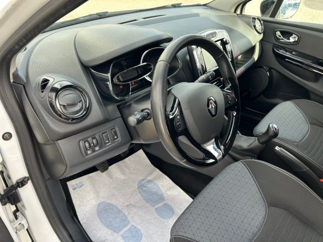 RENAULT Clio usata, con Autoradio