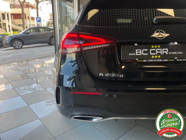 MERCEDES-BENZ A 200 usata, con Sensori di parcheggio posteriori
