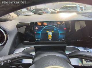 MERCEDES-BENZ GLB 180 usata, con Fari full-led