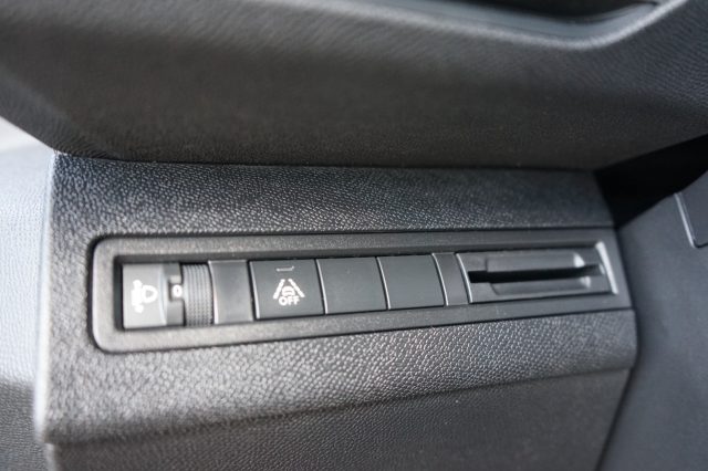 PEUGEOT 3008 usata, con Telecamera per parcheggio assistito