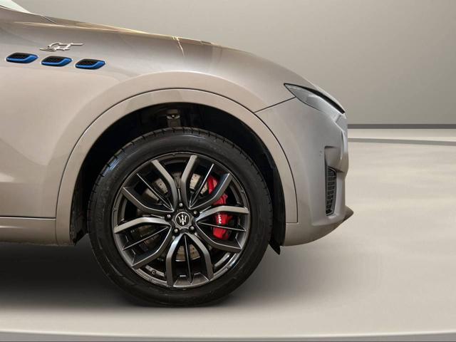 MASERATI Levante usata, con Sensori di parcheggio anteriori