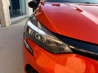 RENAULT Clio usata, con Specchietti laterali elettrici