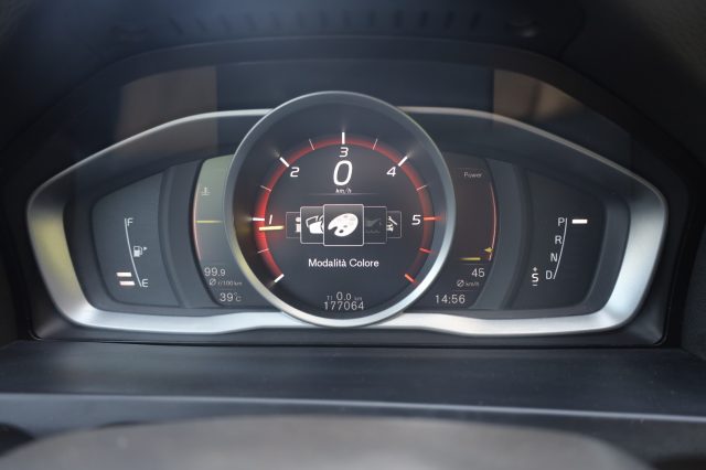 VOLVO V60 usata, con Frenata d