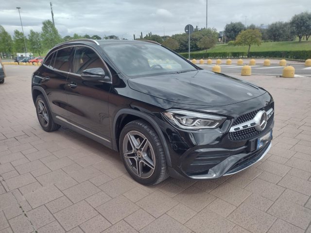 MERCEDES-BENZ GLA 250 usata, con Airbag