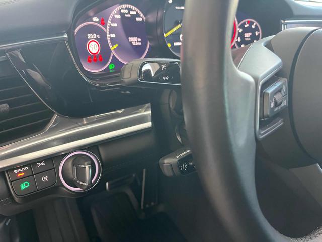 PORSCHE Panamera usata, con Boardcomputer