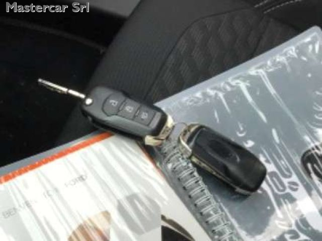 FORD Fiesta usata, con ESP