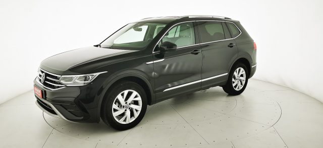 VOLKSWAGEN Tiguan Allspace usata, con Sensori di parcheggio posteriori