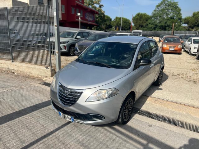 LANCIA Ypsilon usata, con ABS