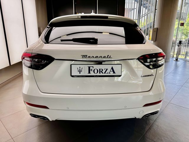 MASERATI Levante usata, con Autoradio