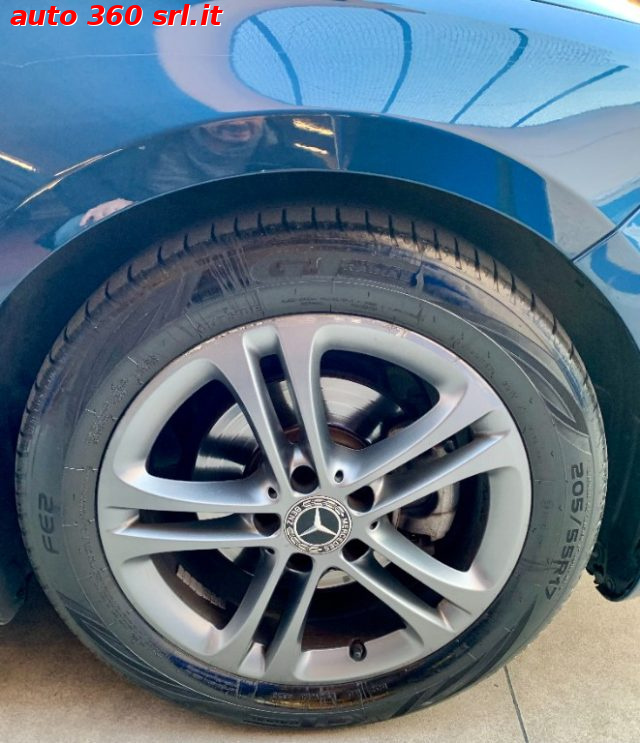 MERCEDES-BENZ A 180 usata, con Interni in pelle