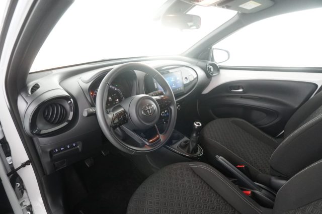 TOYOTA Aygo X usata 7