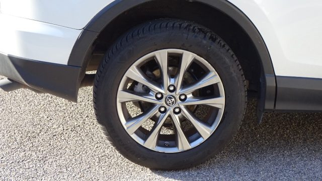 TOYOTA RAV 4 usata, con Volante in pelle