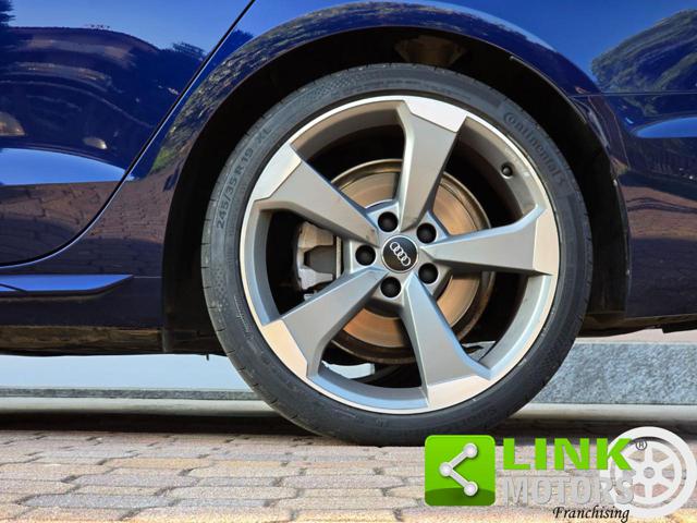 AUDI A4 usata, con USB