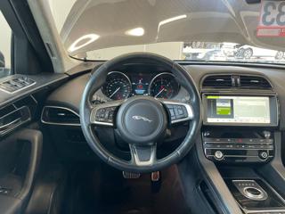 JAGUAR F-Pace usata, con Fendinebbia