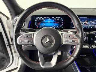 MERCEDES-BENZ GLB 200 usata, con Controllo automatico clima