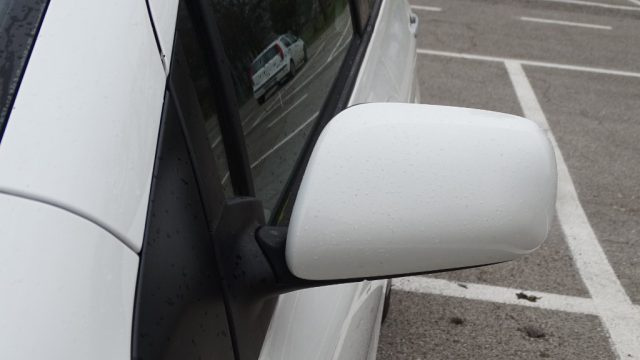 TOYOTA Yaris usata 43