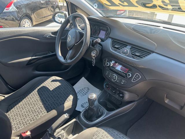 OPEL Corsa usata, con Bluetooth