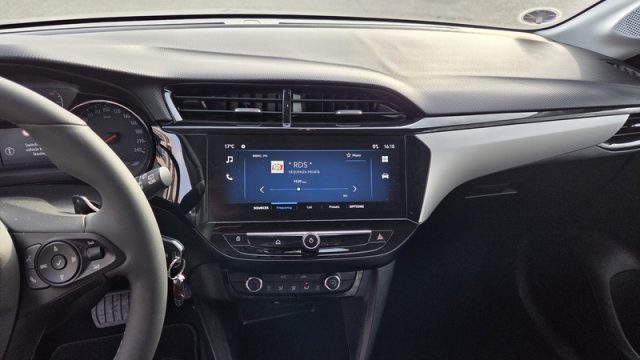 OPEL Corsa usata, con ESP