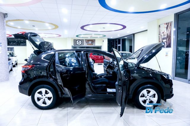NISSAN Qashqai usata, con Climatizzatore