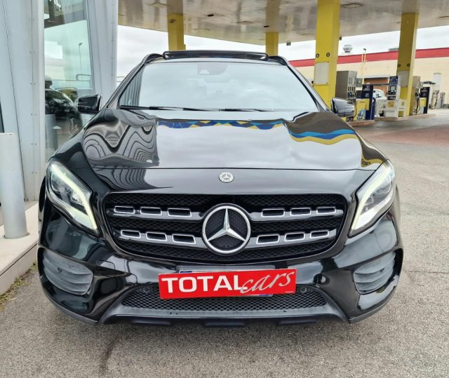 MERCEDES-BENZ GLA 200 usata, con Airbag