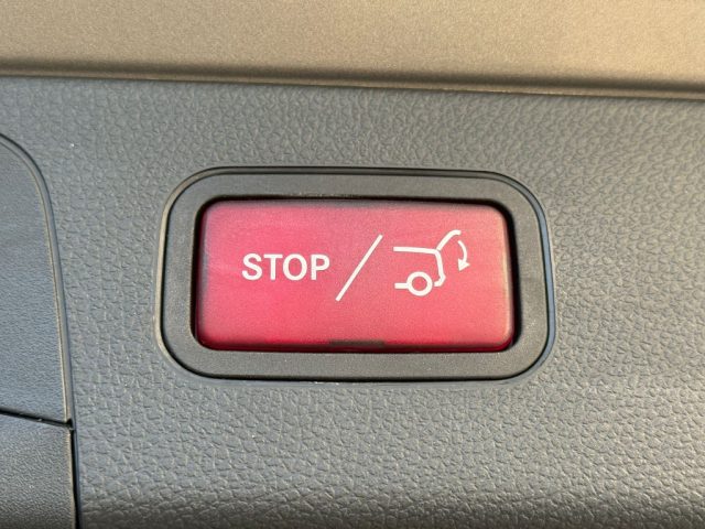 MERCEDES-BENZ GLC 300 usata, con Cruise Control