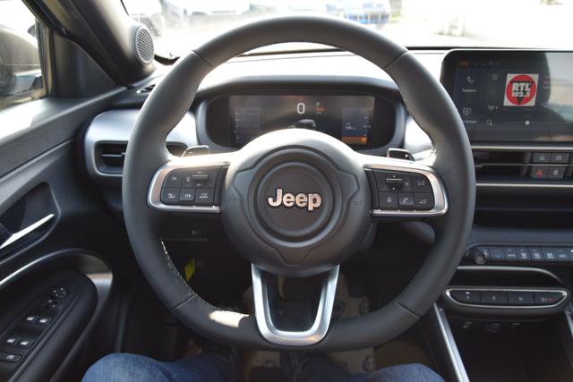 JEEP Avenger usata, con USB